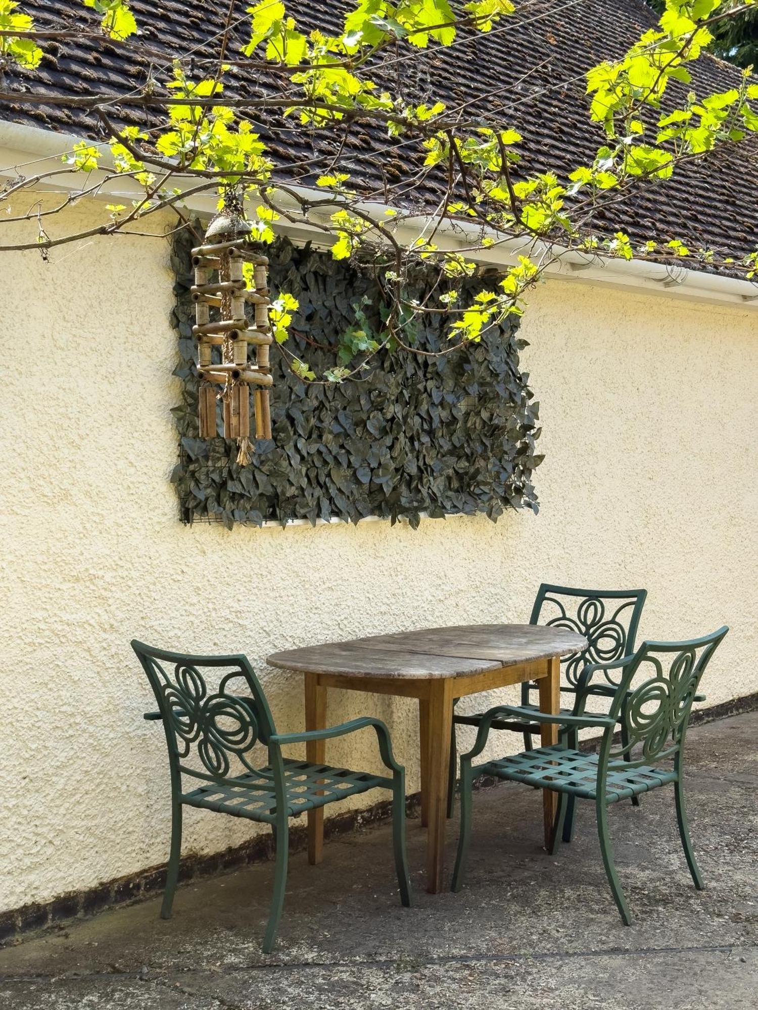 Rural Lodge Stay In Windsor! Hot Tub! Sleeps 20 布雷 外观 照片